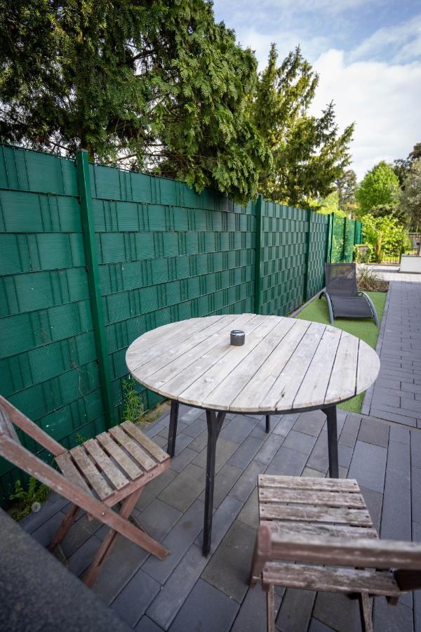 Gemuetliche 2-Zimmer Souterrain Wohnung ดุสเซลดอร์ฟ ภายนอก รูปภาพ